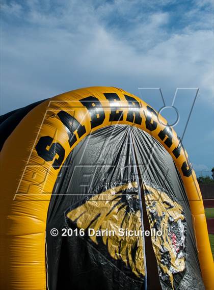 Thumbnail 2 in Serra @ Saguaro (Brothers In Arms Classic) photogallery.