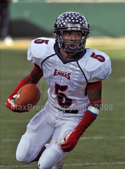 Thumbnail 3 in Stony Point vs. Allen (Class 5A Division II state semifinals) photogallery.