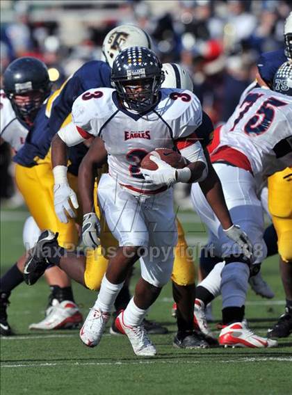 Thumbnail 3 in Stony Point vs. Allen (Class 5A Division II state semifinals) photogallery.