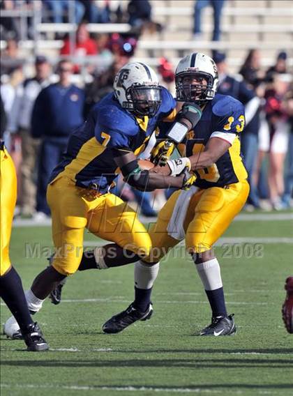 Thumbnail 3 in Stony Point vs. Allen (Class 5A Division II state semifinals) photogallery.