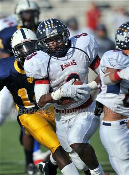 Thumbnail 2 in Stony Point vs. Allen (Class 5A Division II state semifinals) photogallery.