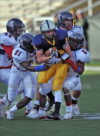 Thumbnail 1 in Stony Point vs. Allen (Class 5A Division II state semifinals) photogallery.