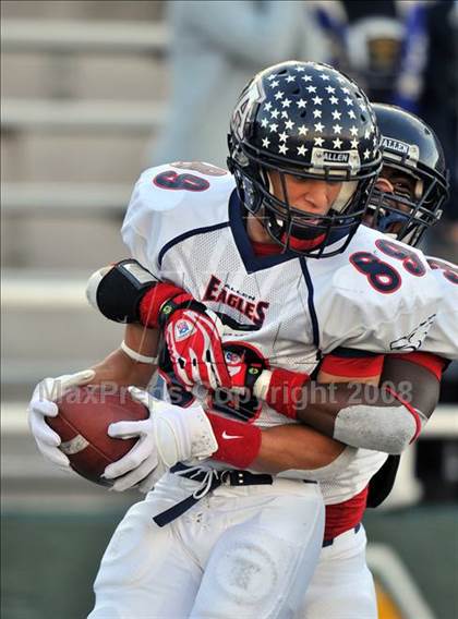Thumbnail 3 in Stony Point vs. Allen (Class 5A Division II state semifinals) photogallery.