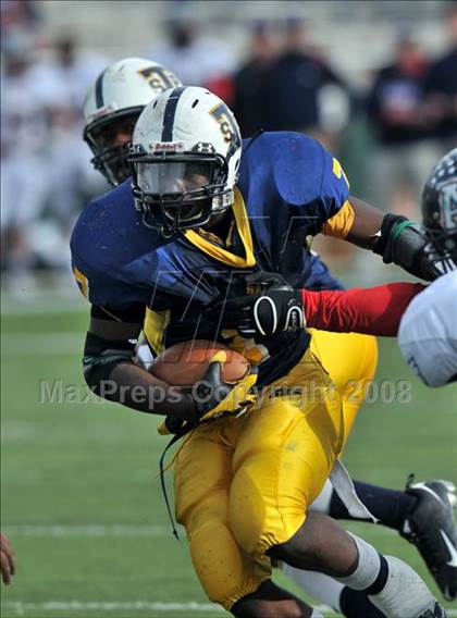 Thumbnail 1 in Stony Point vs. Allen (Class 5A Division II state semifinals) photogallery.