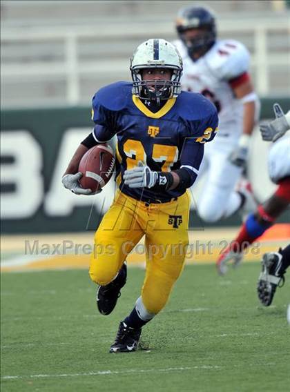 Thumbnail 1 in Stony Point vs. Allen (Class 5A Division II state semifinals) photogallery.