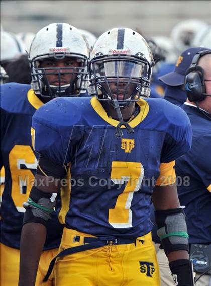 Thumbnail 3 in Stony Point vs. Allen (Class 5A Division II state semifinals) photogallery.