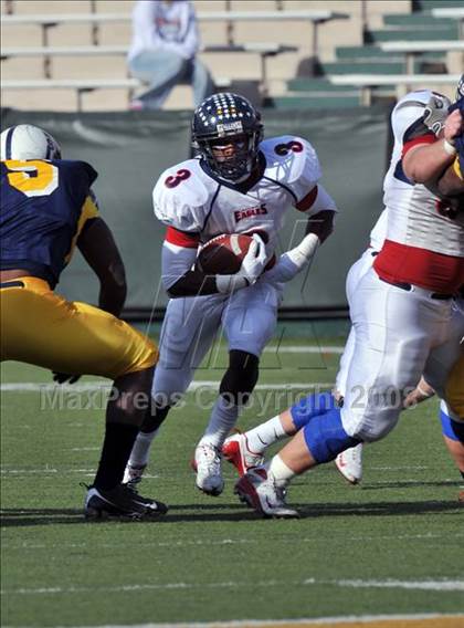 Thumbnail 1 in Stony Point vs. Allen (Class 5A Division II state semifinals) photogallery.