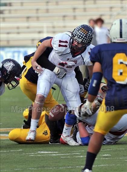 Thumbnail 1 in Stony Point vs. Allen (Class 5A Division II state semifinals) photogallery.