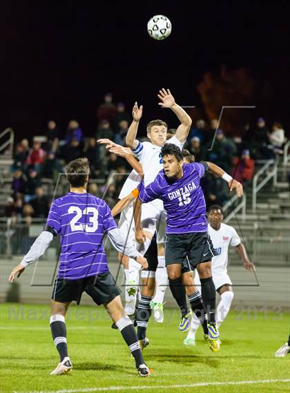 Thumbnail 2 in Gonzaga vs DeMatha (WCAC Final) photogallery.