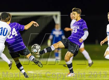 Thumbnail 2 in Gonzaga vs DeMatha (WCAC Final) photogallery.