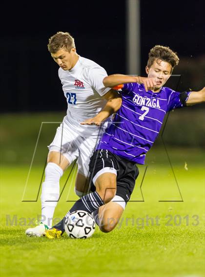 Thumbnail 2 in Gonzaga vs DeMatha (WCAC Final) photogallery.