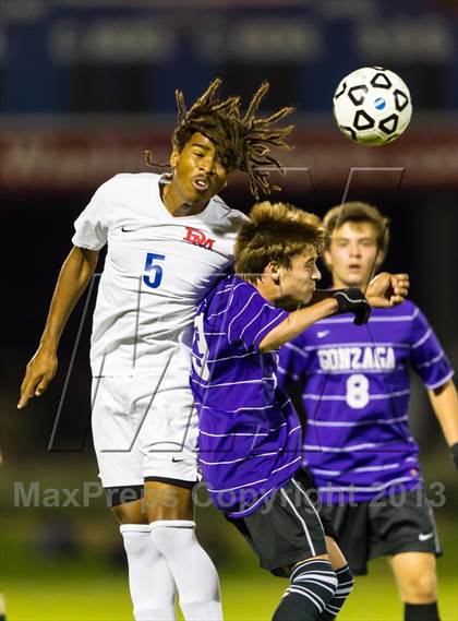 Thumbnail 2 in Gonzaga vs DeMatha (WCAC Final) photogallery.
