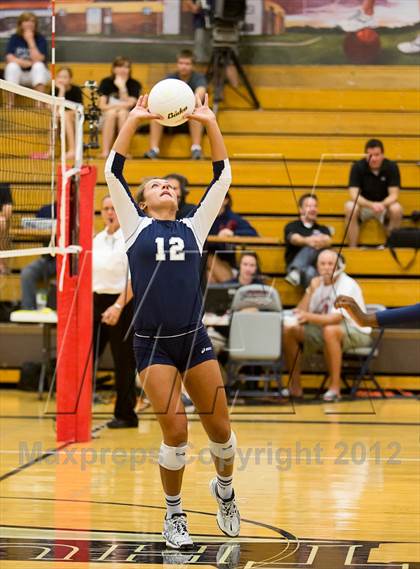 Thumbnail 2 in Lee's Summit West vs. St. Teresa's Academy photogallery.
