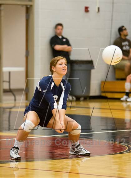 Thumbnail 3 in Lee's Summit West vs. St. Teresa's Academy photogallery.
