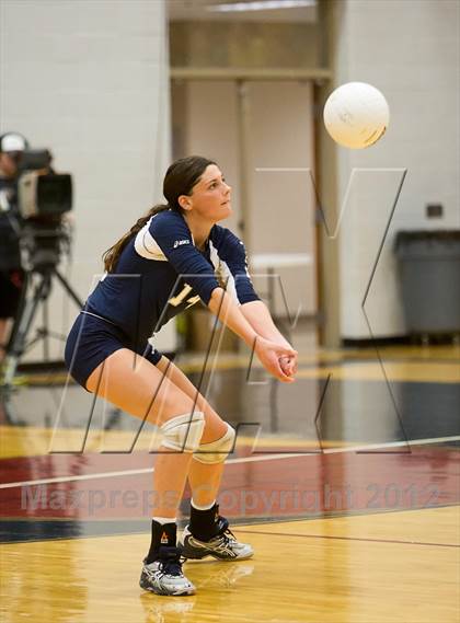 Thumbnail 1 in Lee's Summit West vs. St. Teresa's Academy photogallery.