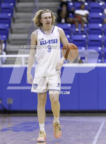 Thumbnail 1 in San Antonio Sports 6A All-Star Game photogallery.