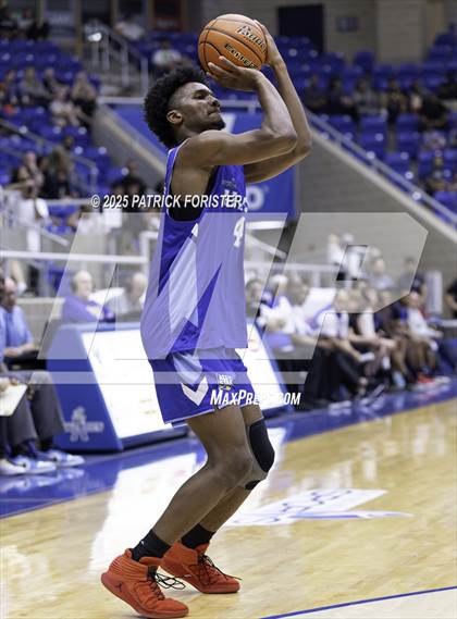 Thumbnail 2 in San Antonio Sports 6A All-Star Game photogallery.