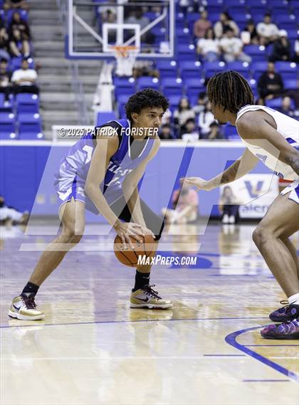Thumbnail 2 in San Antonio Sports 6A All-Star Game photogallery.