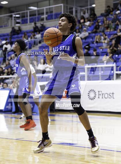 Thumbnail 3 in San Antonio Sports 6A All-Star Game photogallery.