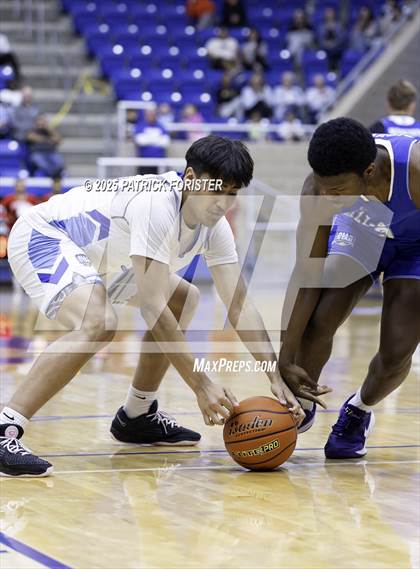 Thumbnail 3 in San Antonio Sports 6A All-Star Game photogallery.