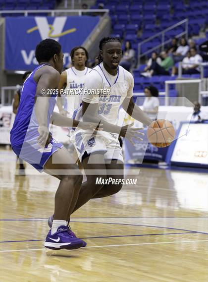 Thumbnail 2 in San Antonio Sports 6A All-Star Game photogallery.