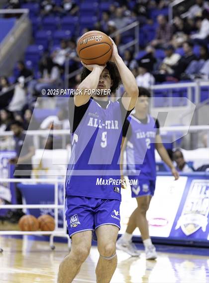 Thumbnail 3 in San Antonio Sports 6A All-Star Game photogallery.