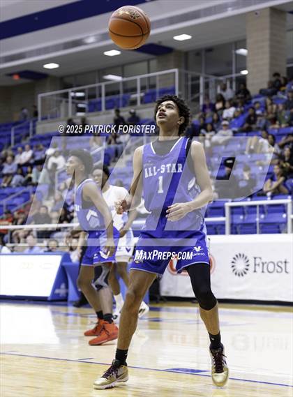 Thumbnail 2 in San Antonio Sports 6A All-Star Game photogallery.