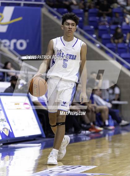 Thumbnail 1 in San Antonio Sports 6A All-Star Game photogallery.