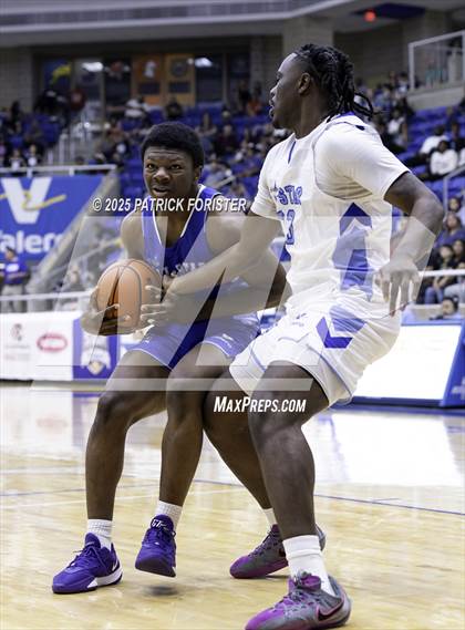 Thumbnail 1 in San Antonio Sports 6A All-Star Game photogallery.