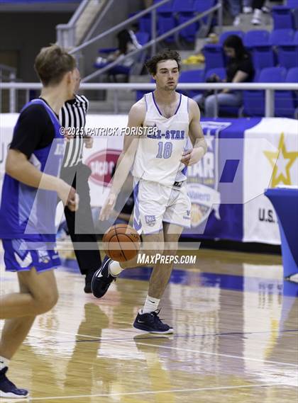 Thumbnail 2 in San Antonio Sports 6A All-Star Game photogallery.