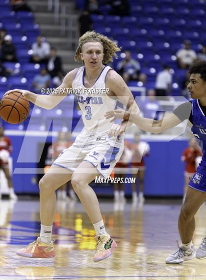 Thumbnail 3 in San Antonio Sports 6A All-Star Game photogallery.