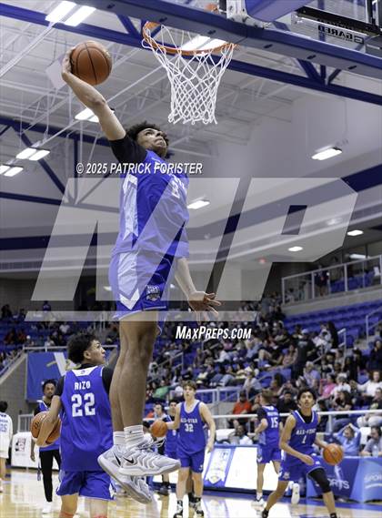 Thumbnail 3 in San Antonio Sports 6A All-Star Game photogallery.