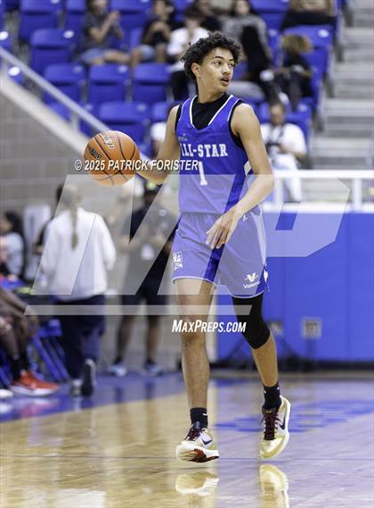 Thumbnail 2 in San Antonio Sports 6A All-Star Game photogallery.