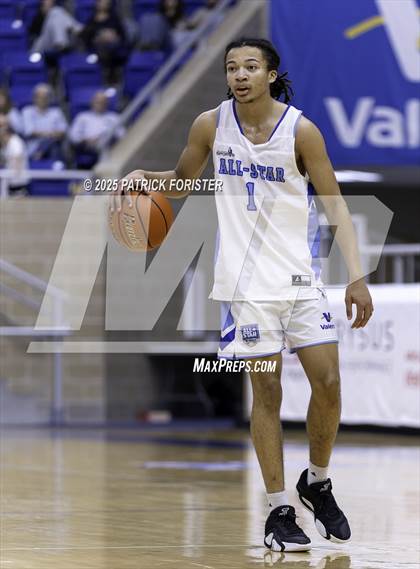 Thumbnail 1 in San Antonio Sports 6A All-Star Game photogallery.