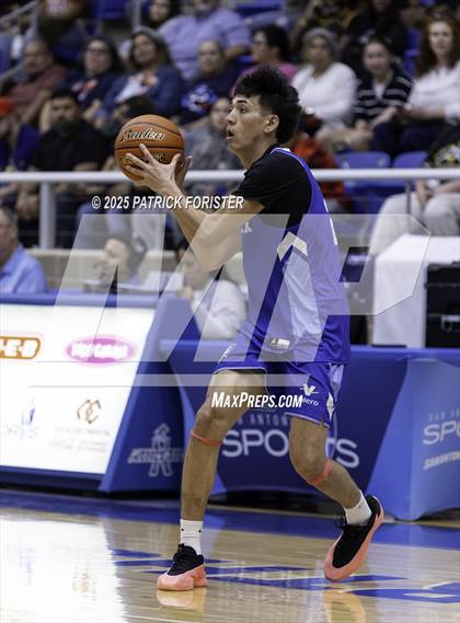 Thumbnail 1 in San Antonio Sports 6A All-Star Game photogallery.