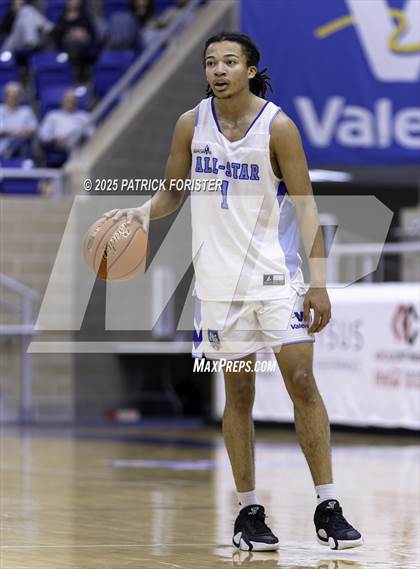 Thumbnail 2 in San Antonio Sports 6A All-Star Game photogallery.