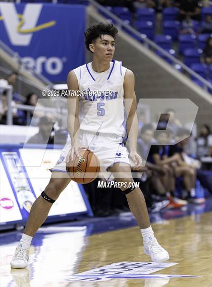 Thumbnail 2 in San Antonio Sports 6A All-Star Game photogallery.