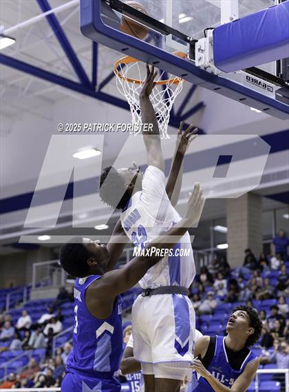 Thumbnail 3 in San Antonio Sports 6A All-Star Game photogallery.