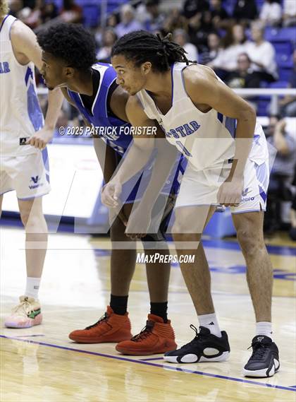 Thumbnail 3 in San Antonio Sports 6A All-Star Game photogallery.