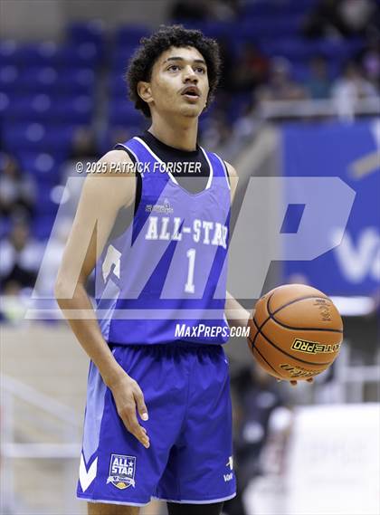 Thumbnail 3 in San Antonio Sports 6A All-Star Game photogallery.