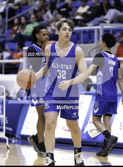Thumbnail 1 in San Antonio Sports 6A All-Star Game photogallery.