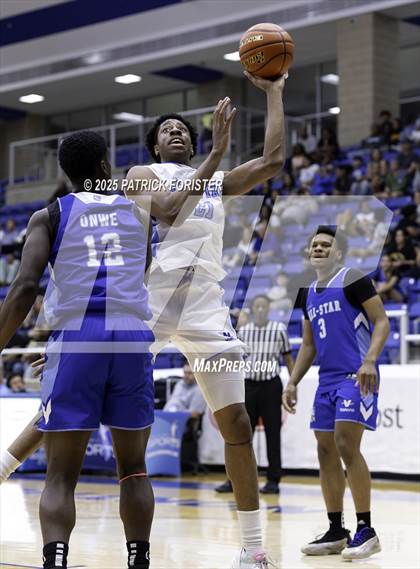 Thumbnail 2 in San Antonio Sports 6A All-Star Game photogallery.