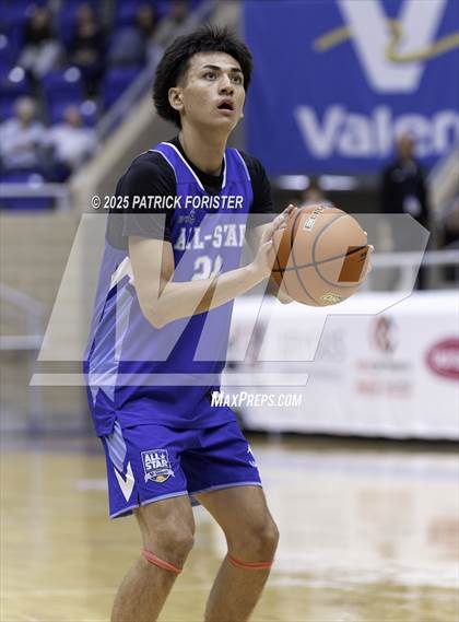 Thumbnail 3 in San Antonio Sports 6A All-Star Game photogallery.