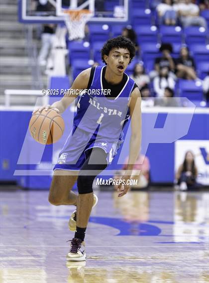 Thumbnail 2 in San Antonio Sports 6A All-Star Game photogallery.