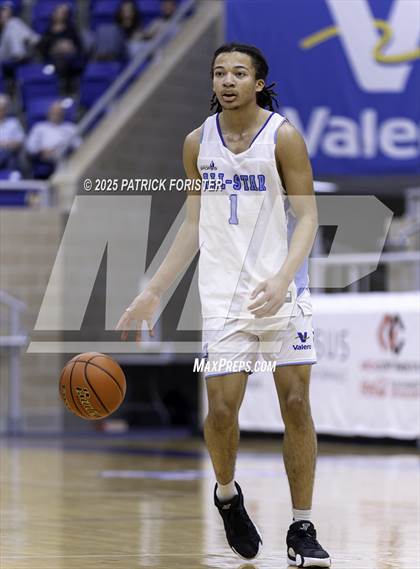 Thumbnail 3 in San Antonio Sports 6A All-Star Game photogallery.