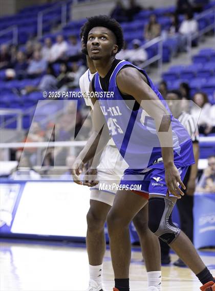 Thumbnail 2 in San Antonio Sports 6A All-Star Game photogallery.
