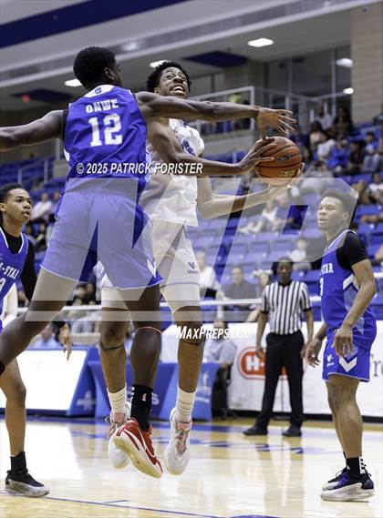 Thumbnail 3 in San Antonio Sports 6A All-Star Game photogallery.