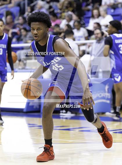 Thumbnail 1 in San Antonio Sports 6A All-Star Game photogallery.
