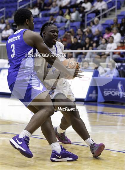 Thumbnail 1 in San Antonio Sports 6A All-Star Game photogallery.