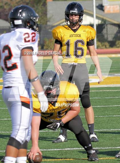 Thumbnail 1 in Pittsburg vs Antioch photogallery.